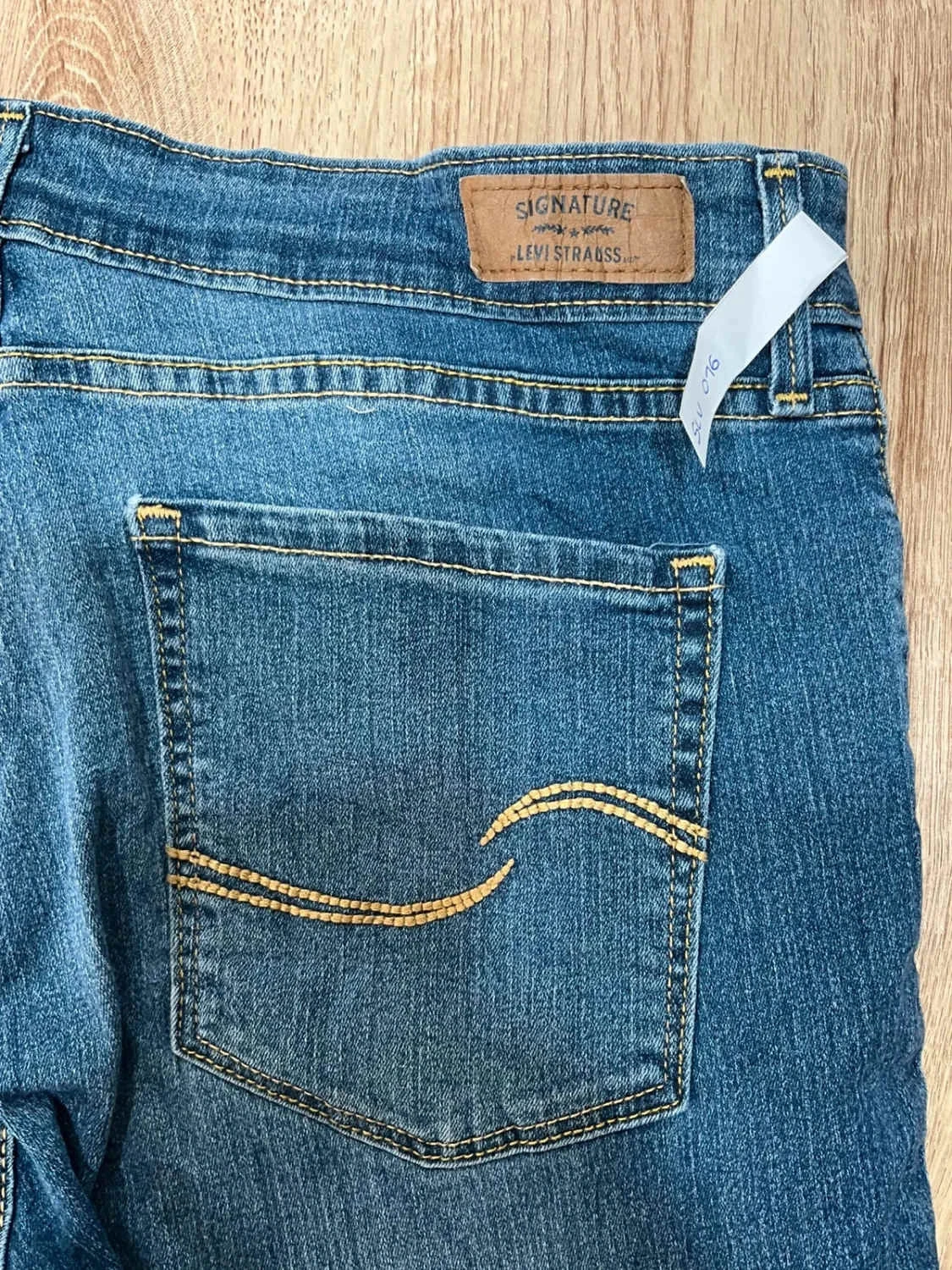 Short Levi’s Modern Capri W32 Femme  Bleu délavé Slv016 – photo 9